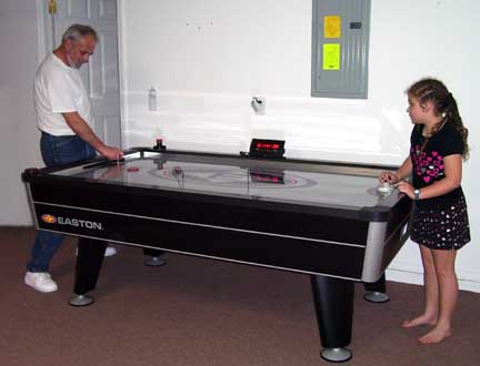 air hockey